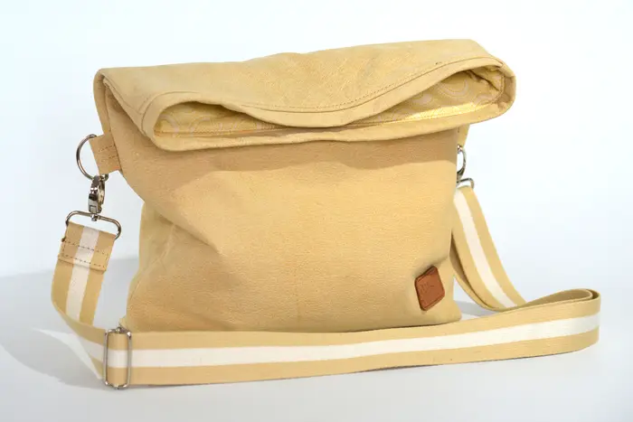 Sam M aus geschliffenem Nubuckleder in beige