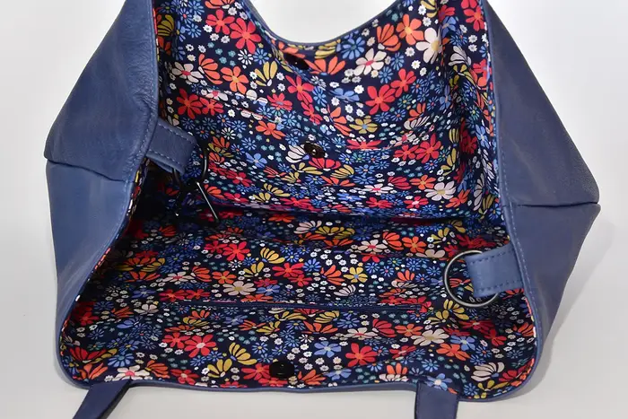 Ledertasche, Sarah playa L aus geschliffenem Nubuckleder in blau, Unikat, hergestellt auf La Palma, Kanarische Inseln, Spanien, Europa