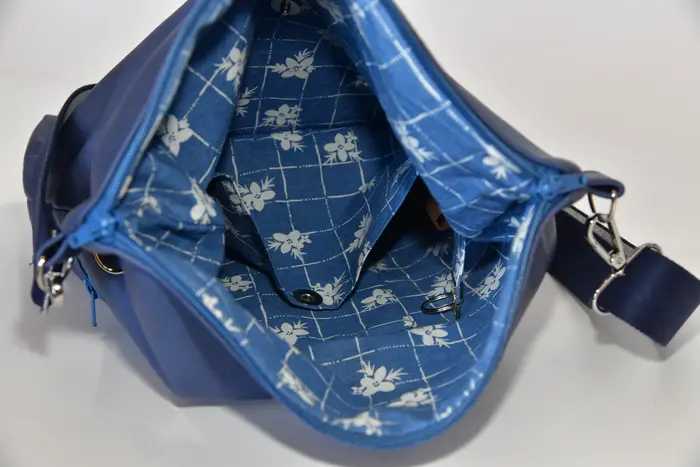 Sam flex M aus geschliffenem, blauem Nubuk-Rindsleder