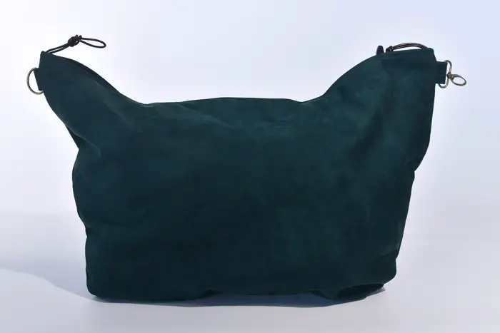 Ledertasche, Sarah M aus geschliffenem, blaugrünem Nubuckleder und Schultergurten aus Dickelder, Unikat, hergestellt auf La Palma, Kanarische Inseln, Spanien, Europa