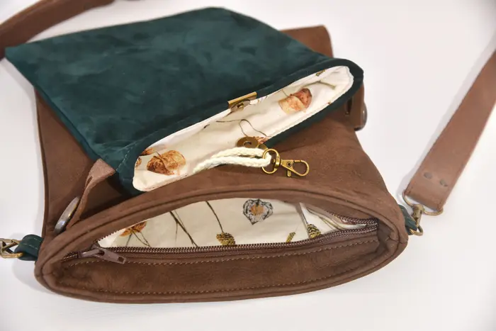 Ledertasche, Ben dia M aus geschliffenem Wasserbüffel-Nubuckleder und geschliffenem Nubuck-Rindsleder in braun und blaugrün, Unikat, hergestellt auf La Palma, Kanarische Inseln, Spanien, Europa