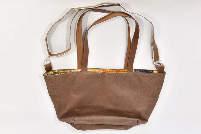 Ledertasche, Sarah Playa L aus weichem Nubuckleder in kastanie, Unikat, hergestellt auf La Palma, Kanarische Inseln, Spanien, Europa