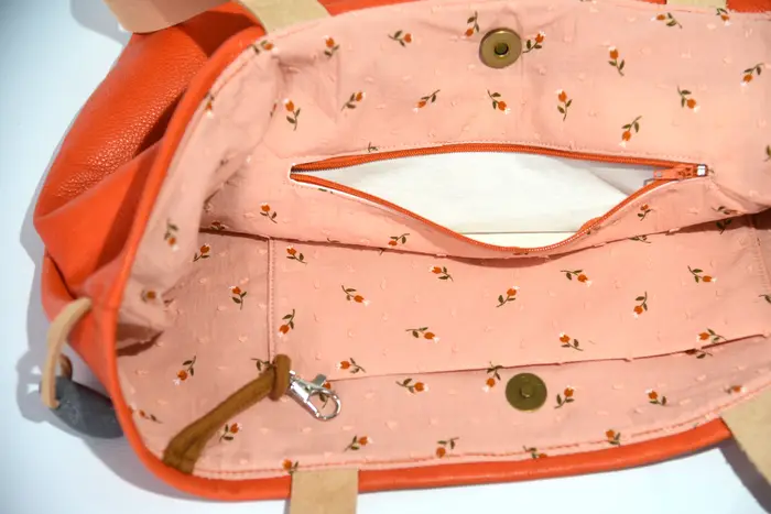 Ledertasche, Sarah S aus lachsfarbenem Anilin-Nappaleder aus Rindsleder, Unikat, hergestellt auf La Palma, Kanarische Inseln, Spanien, Europa