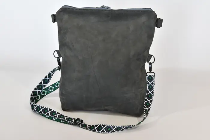 Sam flex M aus nachtblauem Nubuk-Rindsleder