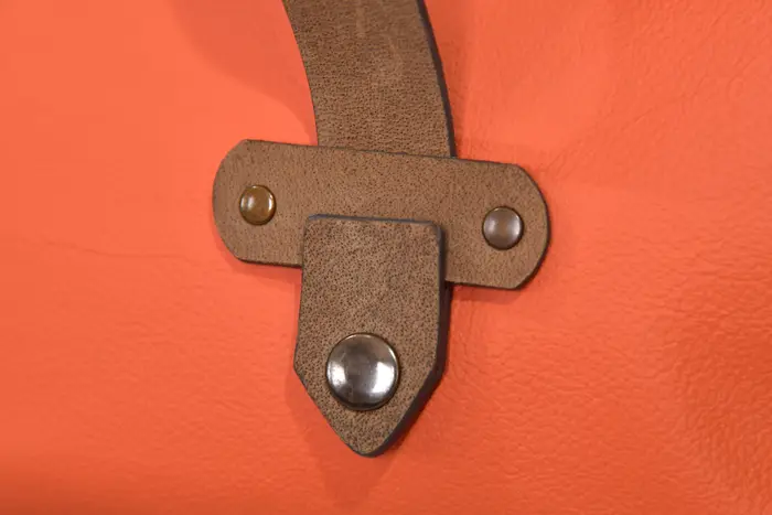 Ledertasche, Sam M aus Nappa-Wasserbüffelleder in pastelorange, Unikat, hergestellt auf La Palma, Kanarische Inseln, Spanien, Europa