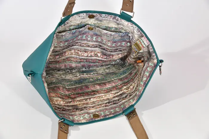 Ledertasche, Sarah S aus Nappa-Wasserbüffelleder in petrol und Schultergurten aus Dickelder, Unikat, hergestellt auf La Palma, Kanarische Inseln, Spanien, Europa
