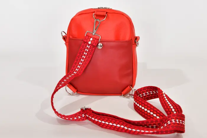 Ledertasche, Adrian flex M aus rotorangefarbenem Nappa-Wasserbüffelleder und rotem Anilin-Nappaleder aus Rindsleder, Unikat, hergestellt auf La Palma, Kanarische Inseln, Spanien, Europa