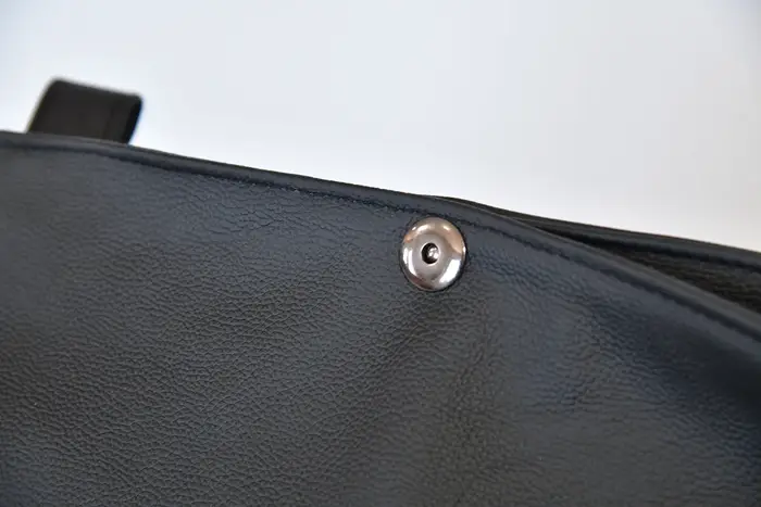 bolso de cuero, Iris L de suave y resistente piel de vaca en negro, pieza única, fabricada en La Palma, Islas Canarias, España, Europa