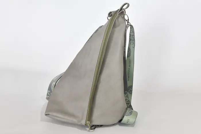 Lederrucksack, Tim S aus grauem Anilin-Nappaleder aus Rindsleder, Unikat, hergestellt auf La Palma, Kanarische Inseln, Spanien, Europa