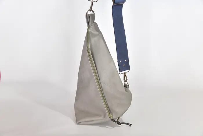 Lederrucksack, Tim S aus grauem Anilin-Nappaleder aus Rindsleder, Unikat, hergestellt auf La Palma, Kanarische Inseln, Spanien, Europa