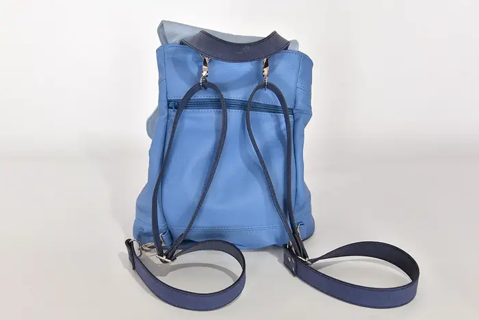 Lederrucksack, Niki M aus hellblauem Anilin-Nappa-Rindsleder und Nappa-Wasserbüffelleder, Unikat, hergestellt auf La Palma, Kanarische Inseln, Spanien, Europa