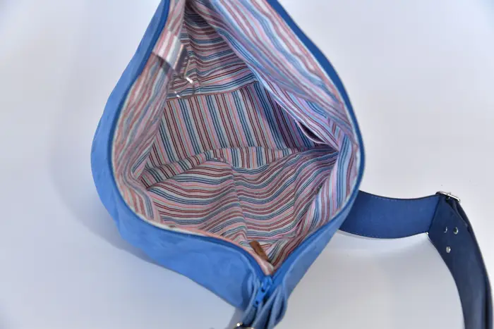 Lederrucksack, Tim S aus feinem, weichem Rindsnubuckleder in jeansblau, Unikat, hergestellt auf La Palma, Kanarische Inseln, Spanien, Europa