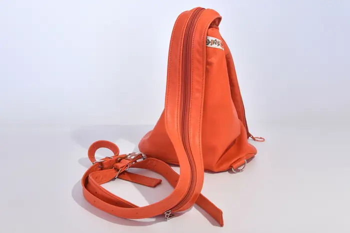 Lederrucksack, Tim S aus Anilin-Nappaleder in lachs, Unikat, hergestellt auf La Palma, Kanarische Inseln, Spanien, Europa