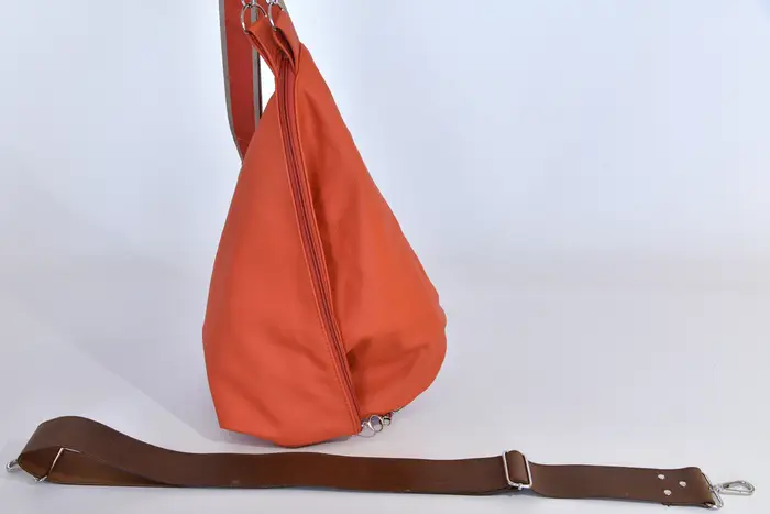 Lederrucksack, Tim S aus Nappaleder in mandarine, Unikat, hergestellt auf La Palma, Kanarische Inseln, Spanien, Europa