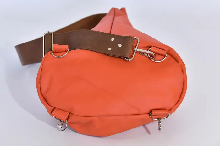 Lederrucksack, Tim S aus Nappaleder in mandarine, Unikat, hergestellt auf La Palma, Kanarische Inseln, Spanien, Europa