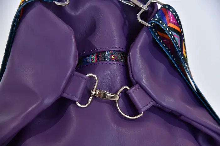 Lederrucksack, Petra blando M mit Zierreißverschluss aus weichem Anilin-Nappaleder in violett, Unikat, hergestellt auf La Palma, Kanarische Inseln, Spanien, Europa