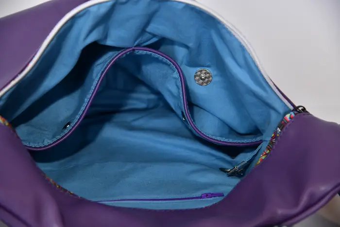 Lederrucksack, Petra blando M mit Zierreißverschluss aus weichem Anilin-Nappaleder in violett, Unikat, hergestellt auf La Palma, Kanarische Inseln, Spanien, Europa