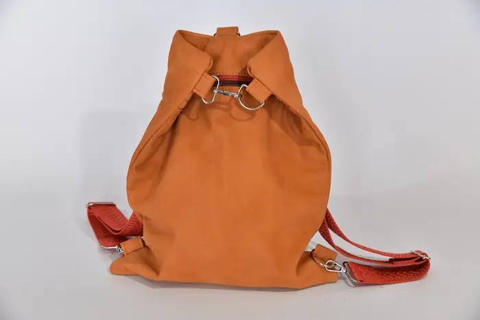 Lederrucksack, Petra S aus geschliffenem Nubuk-Rindsleder in cognac, Unikat, hergestellt auf La Palma, Kanarische Inseln, Spanien, Europa