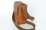 Bernd M aus geschliffenem, antikem Wasserbüffel-Blankleder in dunkelbraun mit Kirschholz aus Deutschland