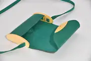 Jenny XS aus geschliffenem PullUp-Wasserbüffel-Blankleder in minttürkis mit Silbereichenholz aus La Palma