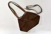 Ledertasche, Sarah playa L aus geschliffenem Nubuk-Wasserbüffelleder in braun, Unikat, hergestellt auf La Palma, Kanarische Inseln, Spanien, Europa