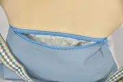 Sam flex M aus hellblauem Wasserbüffel-Nappaleder und hell elfenbeinfarbenem Rinds-Nappaleder