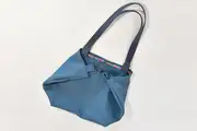 Ledertasche, Sarah playa L aus kräftigem, weichem Rindsleder in lagune, Unikat, hergestellt auf La Palma, Kanarische Inseln, Spanien, Europa