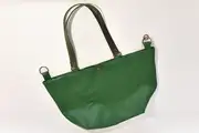 bolso de cuero, Sarah playa L de cuero napa de vaca en verde follaje, pieza única, fabricada en La Palma, Islas Canarias, España, Europa