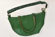 bolso de cuero, Sarah playa L de cuero napa de vaca en verde follaje, pieza única, fabricada en La Palma, Islas Canarias, España, Europa