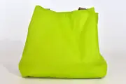 Sarah M aus Nappa-Wasserbüffelleder in neongrün und Schultergurten aus Dickelder
