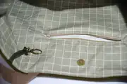 Sarah M aus geschliffenem Nubuk-Wasserbüffelleder in olivgrün und geschliffenem PullUp-Wasserbüffel-Blankleder in graubraun