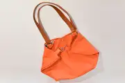 bolso de cuero, Sarah playa L de cuero napa de vaca en color naranja, pieza única, fabricada en La Palma, Islas Canarias, España, Europa