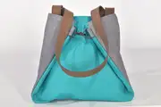 Sarah S aus Nappa-Wasserbüffelleder in türkis und geschliffenem Nubuckleder in blaugrau und Schultergurten aus Dickelder