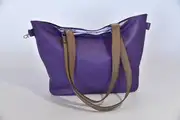 Sarah S aus Anilin-Nappaleder in violett und Schultergurten aus Dickelder