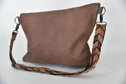 Sam dia M aus weichem Nubuk-Vintage-Wasserbüffelleder in kastanie