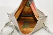 Sam flex M aus geschliffenem Nubuk-Wasserbüffelleder in babyelefantengrau