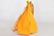 Lederrucksack, Tim S aus vollnarbigem, pflanzlich softem Rindsleder in gelb, Unikat, hergestellt auf La Palma, Kanarische Inseln, Spanien, Europa