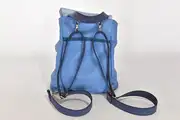 Niki M aus hellblauem Anilin-Nappa-Rindsleder und Nappa-Wasserbüffelleder