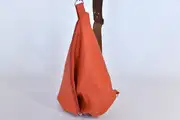 Lederrucksack, Tim S aus Nappaleder in mandarine, Unikat, hergestellt auf La Palma, Kanarische Inseln, Spanien, Europa