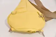 Lederrucksack, Tim S aus Nappa-Wasserbüffelleder in pastellgelb, Unikat, hergestellt auf La Palma, Kanarische Inseln, Spanien, Europa
