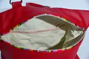 Petra M aus rotem Nappa-Wasserbüffelleder