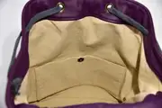 Niki M aus violettem Anilin-Nappa-Rindsleder