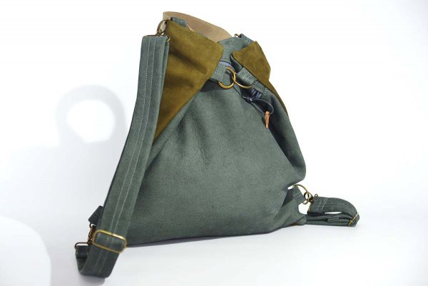 Leather backpack model Petra green / olive