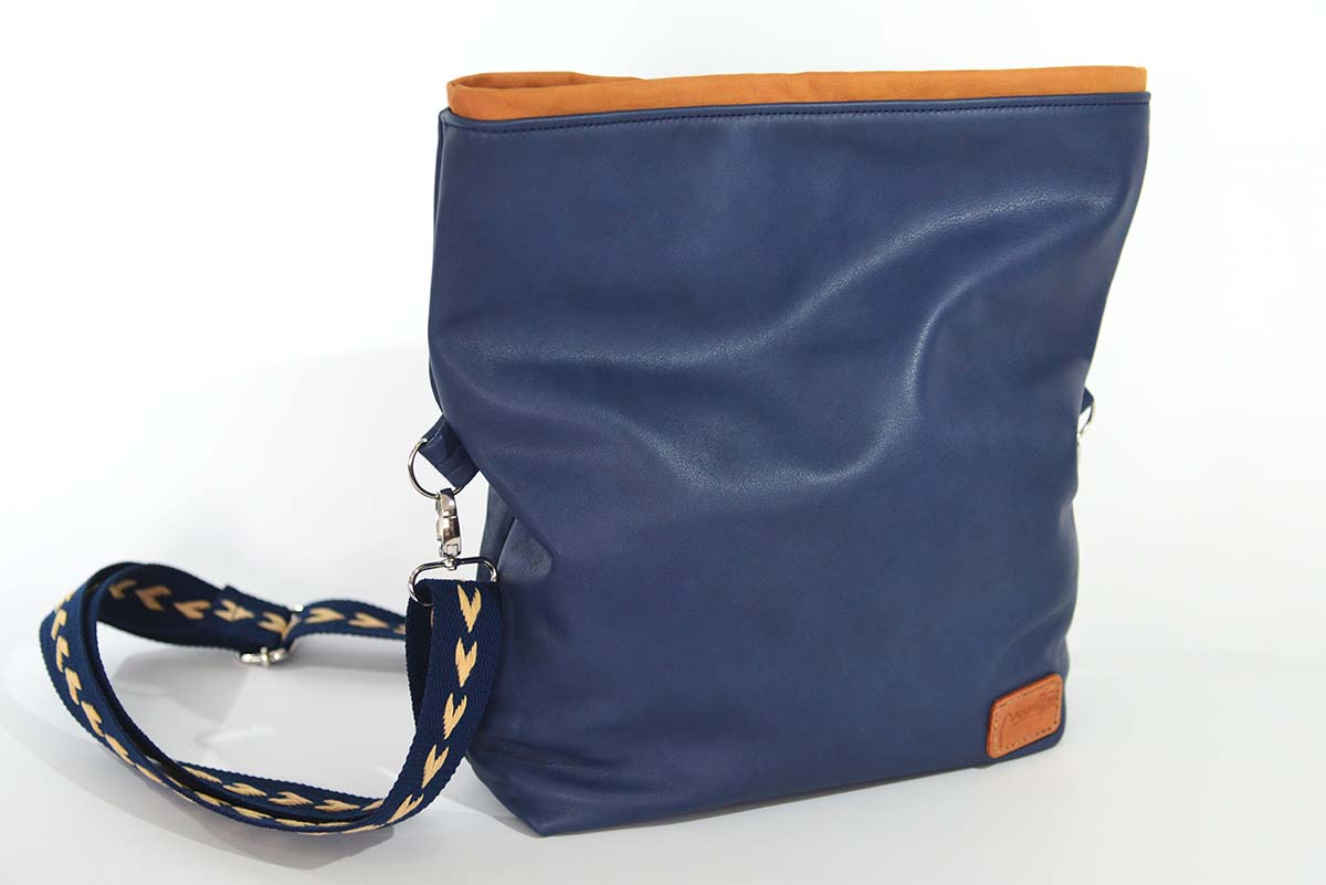 Sam M aus geschliffenem Nubuckleder in blau und cognac