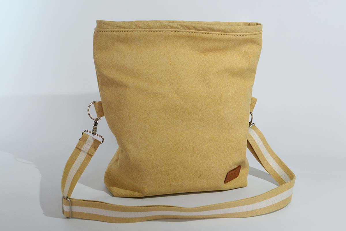 Sam M aus geschliffenem Nubuckleder in beige