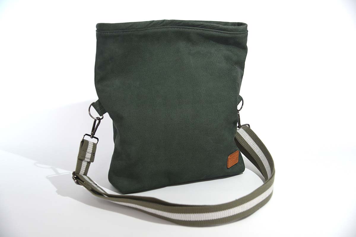 Sam M aus geschliffenem Nubuck-Wasserbüffelleder in dunkelgrau