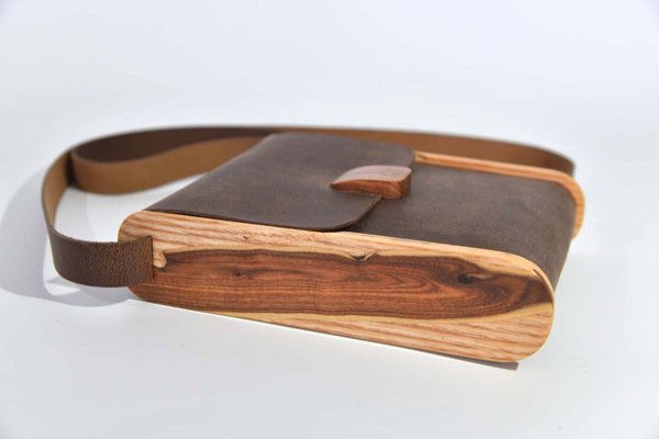 Holz-Leder-Tasche Modell Bernd Ginsterholz