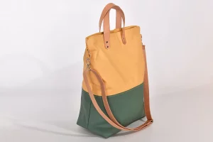 Handgefertigte Ledertasche Mira L gruenspan bernstein Mira L