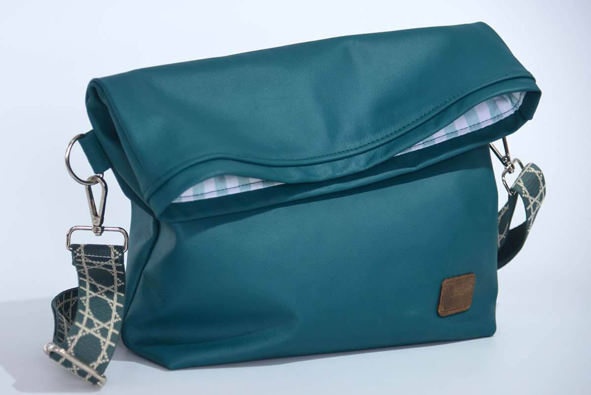 Ledertasche Modell Sam blaugrün