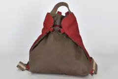 Handgefertigter Lederrucksack Petra Blando – Schlammbraun/Bordeaux1